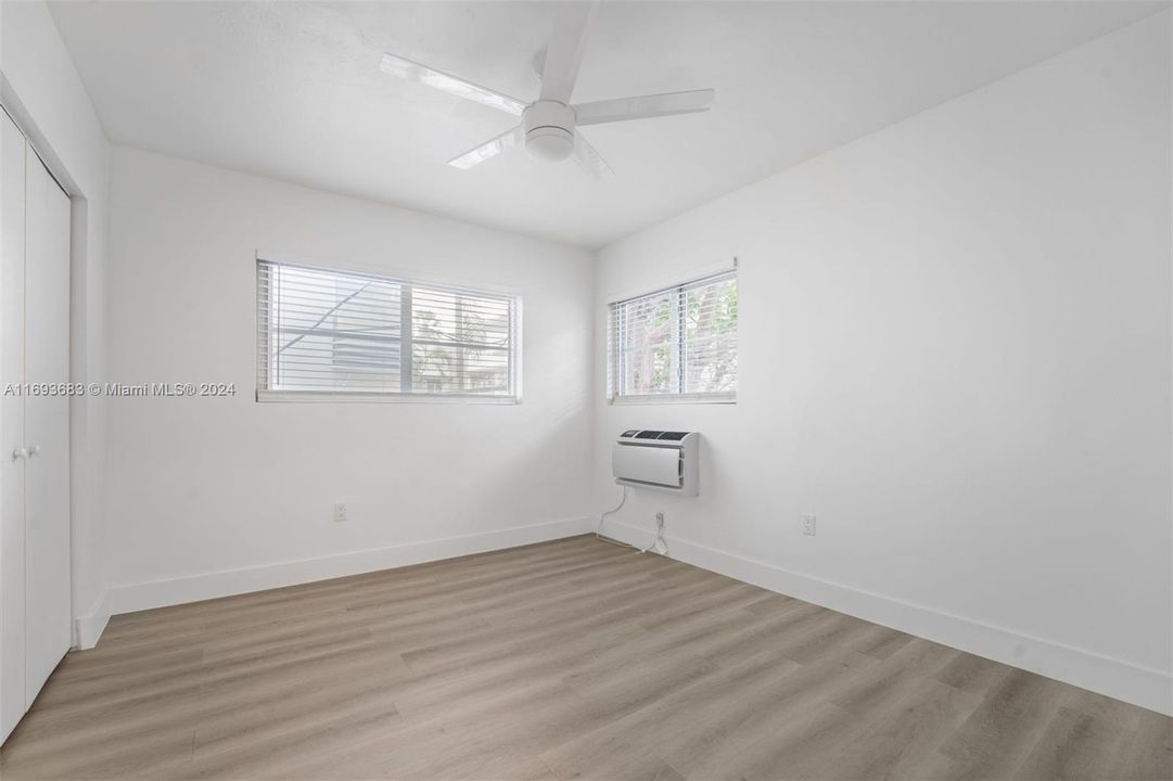 For Rent: $2,300 (1 beds, 1 baths, 640 Square Feet)