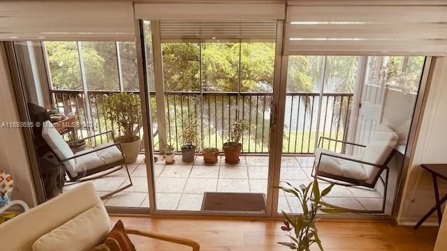 En Venta: $325,000 (2 camas, 2 baños, 1533 Pies cuadrados)