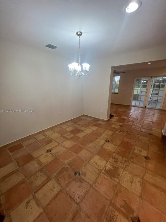 Recently Rented: $3,675 (3 beds, 2 baths, 3530 Square Feet)