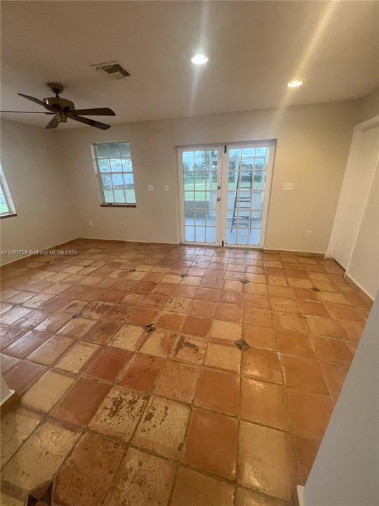 Recently Rented: $3,675 (3 beds, 2 baths, 3530 Square Feet)