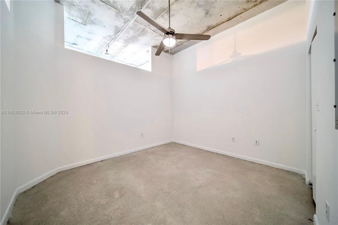 For Rent: $2,950 (1 beds, 1 baths, 795 Square Feet)