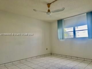 For Sale: $205,000 (1 beds, 1 baths, 812 Square Feet)