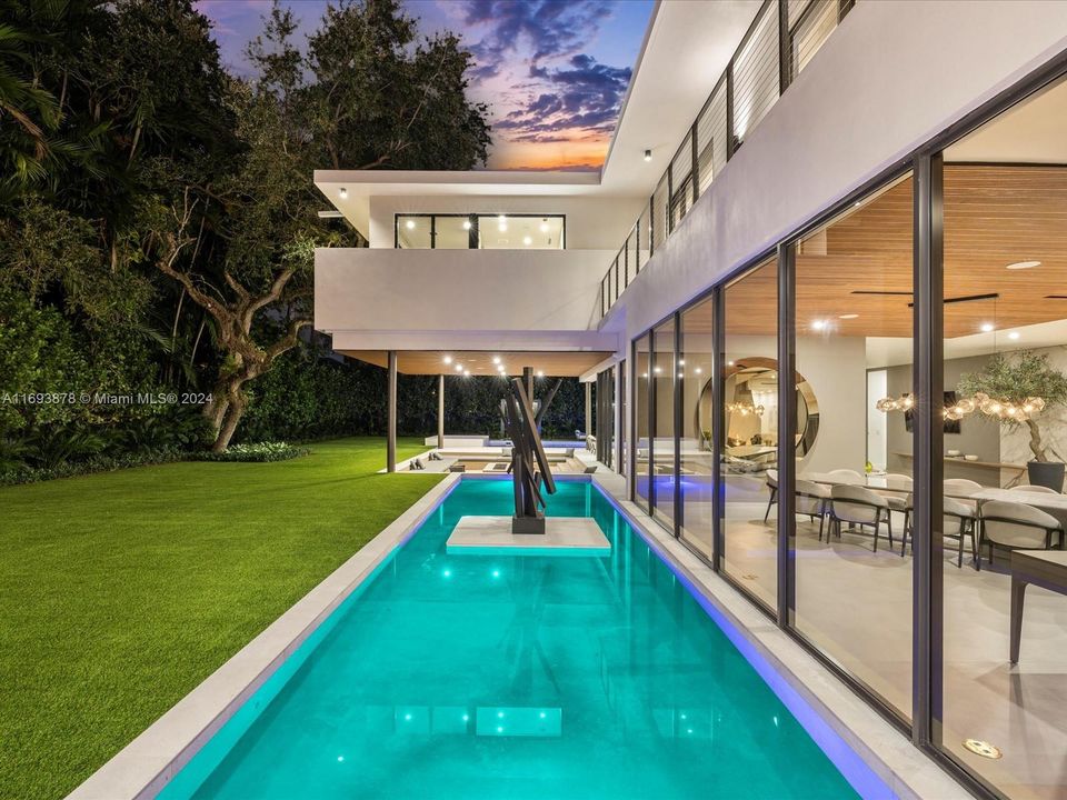 En Venta: $19,995,000 (7 camas, 7 baños, 8641 Pies cuadrados)