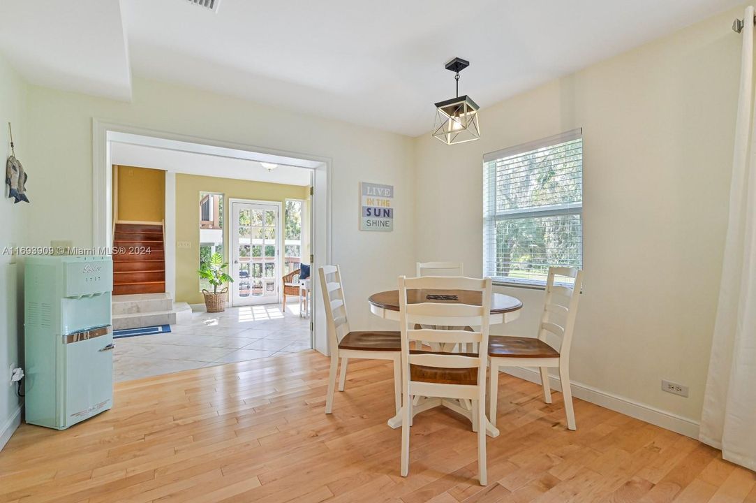 Smaller Dinning table on Kitchen/ Living Room