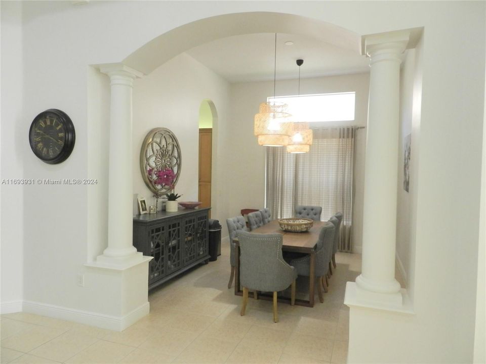 Formal dining room