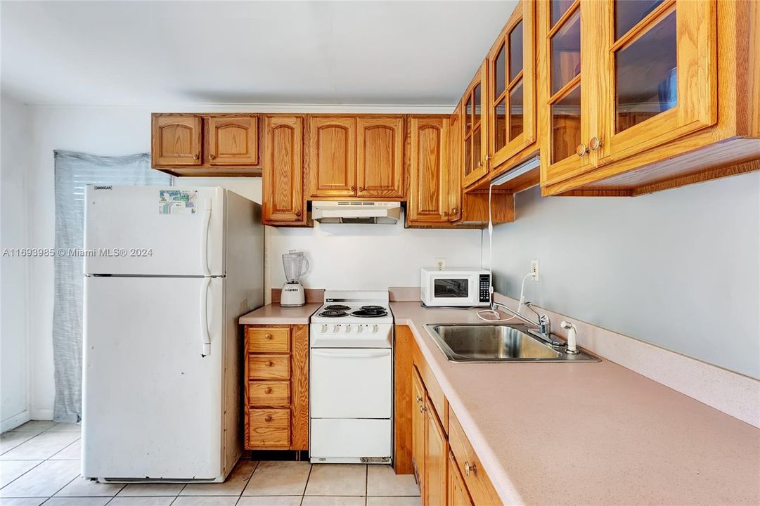 For Rent: $1,350 (0 beds, 1 baths, 0 Square Feet)