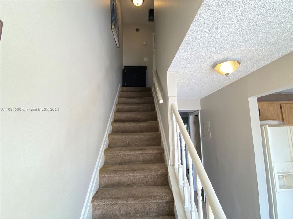 For Rent: $2,100 (2 beds, 2 baths, 1110 Square Feet)