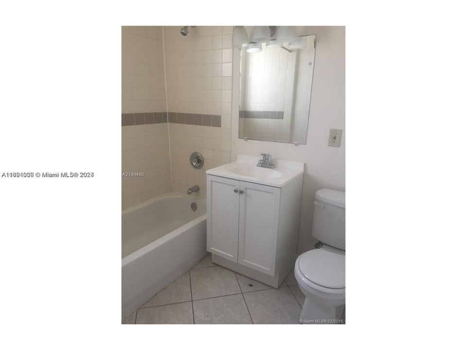 For Rent: $2,000 (3 beds, 2 baths, 1056 Square Feet)