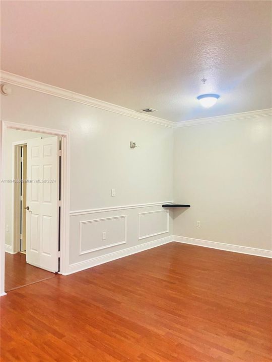 For Sale: $375,000 (2 beds, 2 baths, 1118 Square Feet)