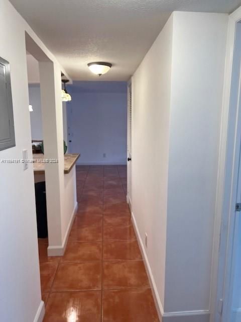 For Rent: $2,500 (2 beds, 2 baths, 976 Square Feet)