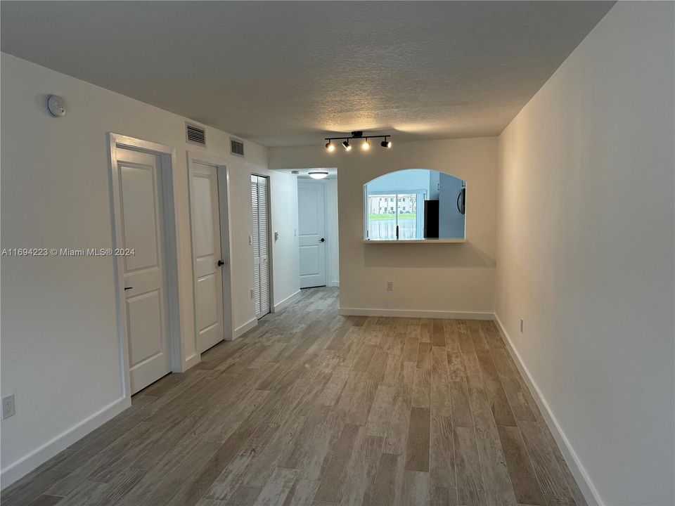 For Rent: $2,500 (2 beds, 2 baths, 822 Square Feet)