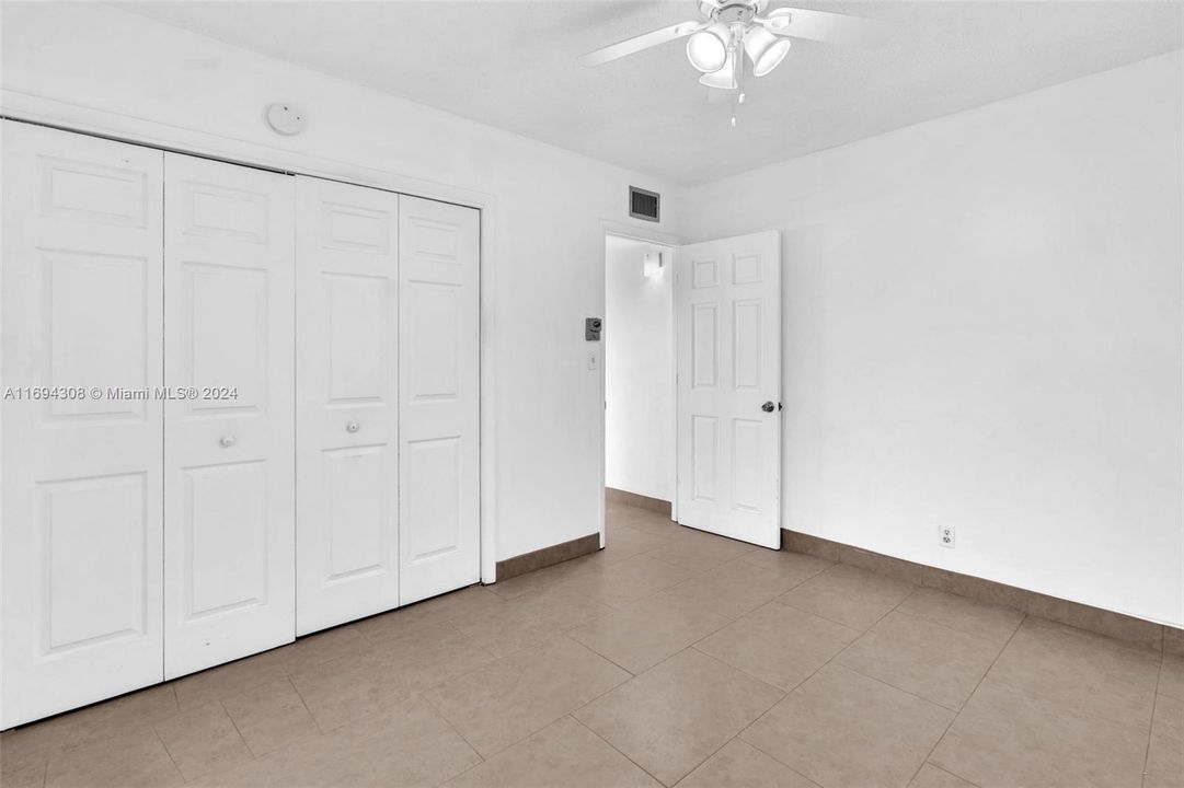 For Rent: $1,925 (2 beds, 2 baths, 909 Square Feet)