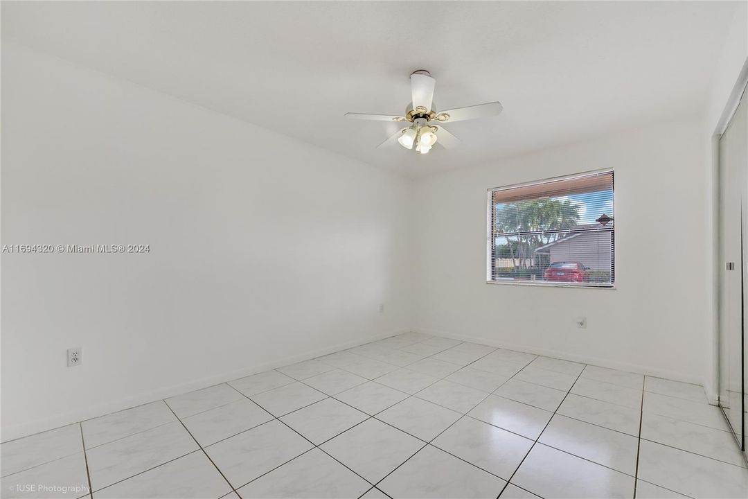 For Rent: $2,650 (2 beds, 2 baths, 1130 Square Feet)