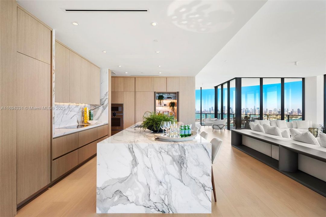 Recently Sold: $20,000,000 (4 beds, 6 baths, 5888 Square Feet)