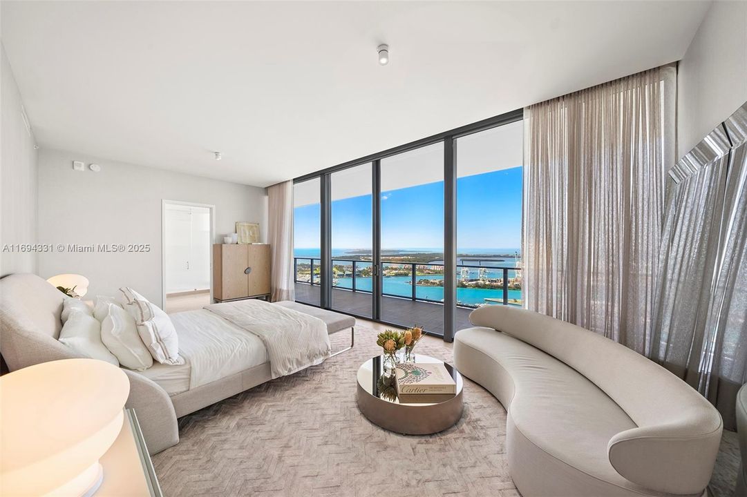 Recently Sold: $20,000,000 (4 beds, 6 baths, 5888 Square Feet)