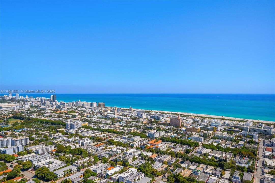 Recently Sold: $20,000,000 (4 beds, 6 baths, 5888 Square Feet)