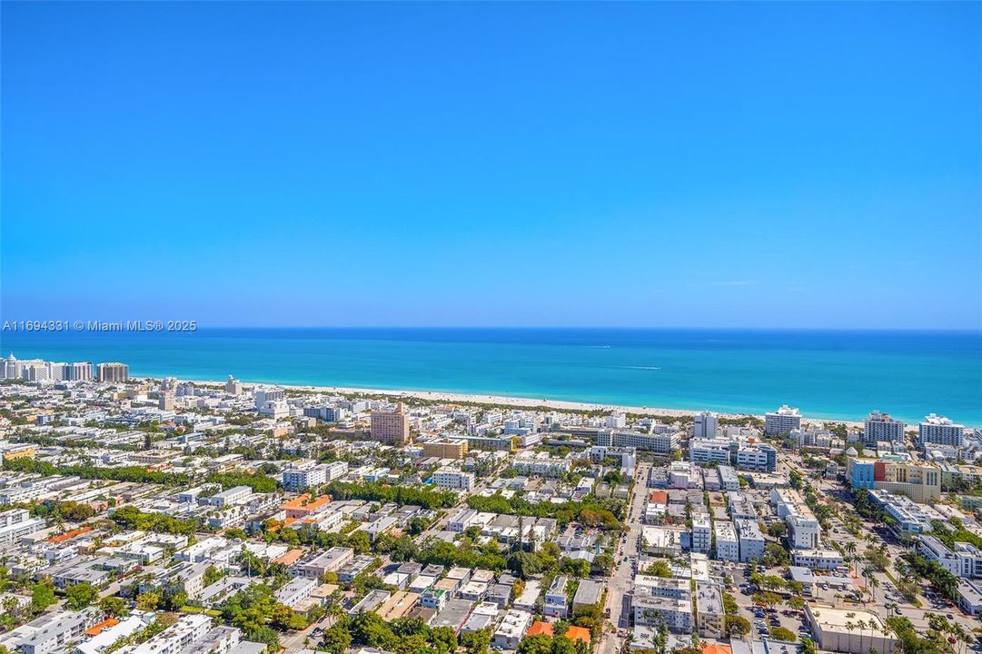 Recently Sold: $20,000,000 (4 beds, 6 baths, 5888 Square Feet)