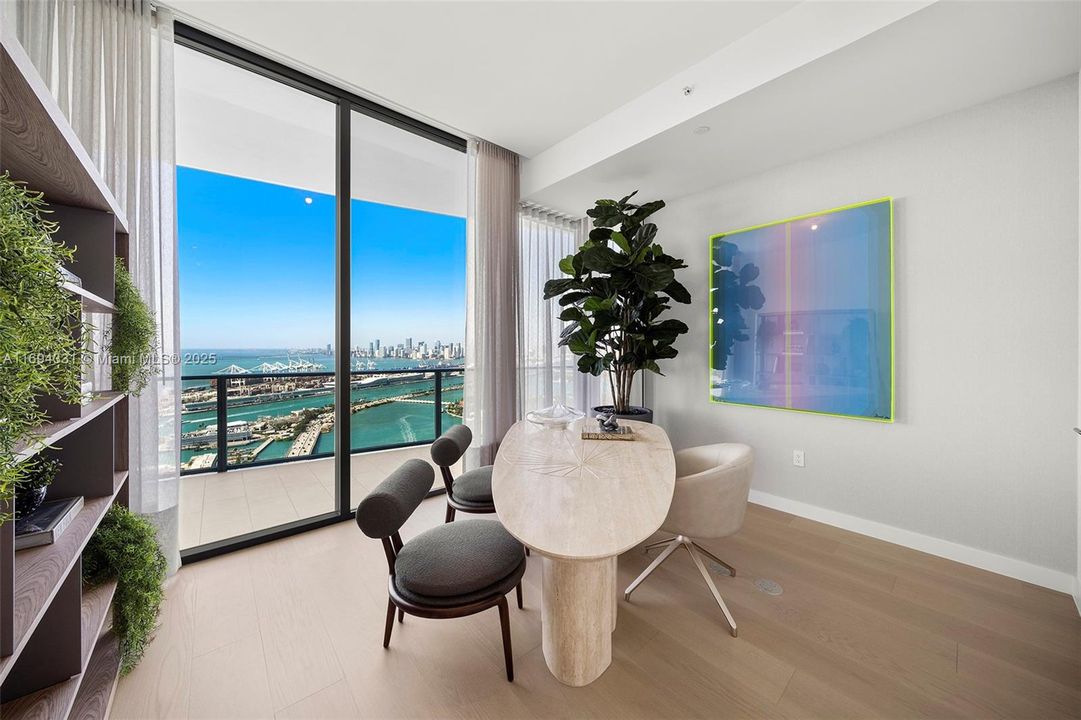 Recently Sold: $20,000,000 (4 beds, 6 baths, 5888 Square Feet)