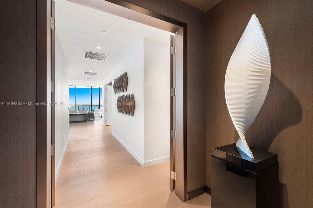 Recently Sold: $20,000,000 (4 beds, 6 baths, 5888 Square Feet)