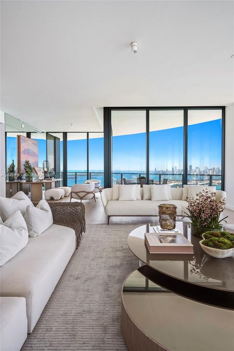 Recently Sold: $20,000,000 (4 beds, 6 baths, 5888 Square Feet)