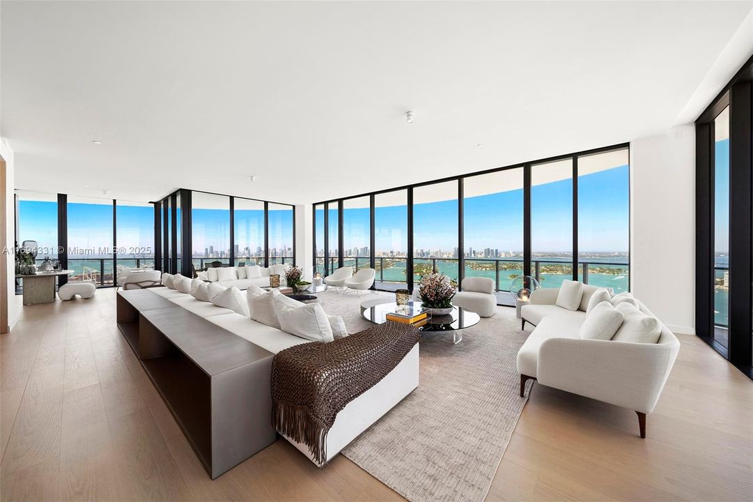 Recently Sold: $20,000,000 (4 beds, 6 baths, 5888 Square Feet)