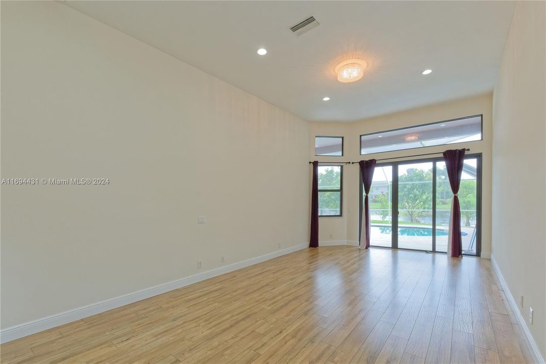 Large Master Bedroom