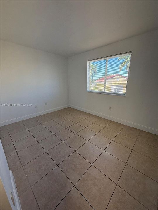 For Rent: $2,550 (2 beds, 2 baths, 1140 Square Feet)