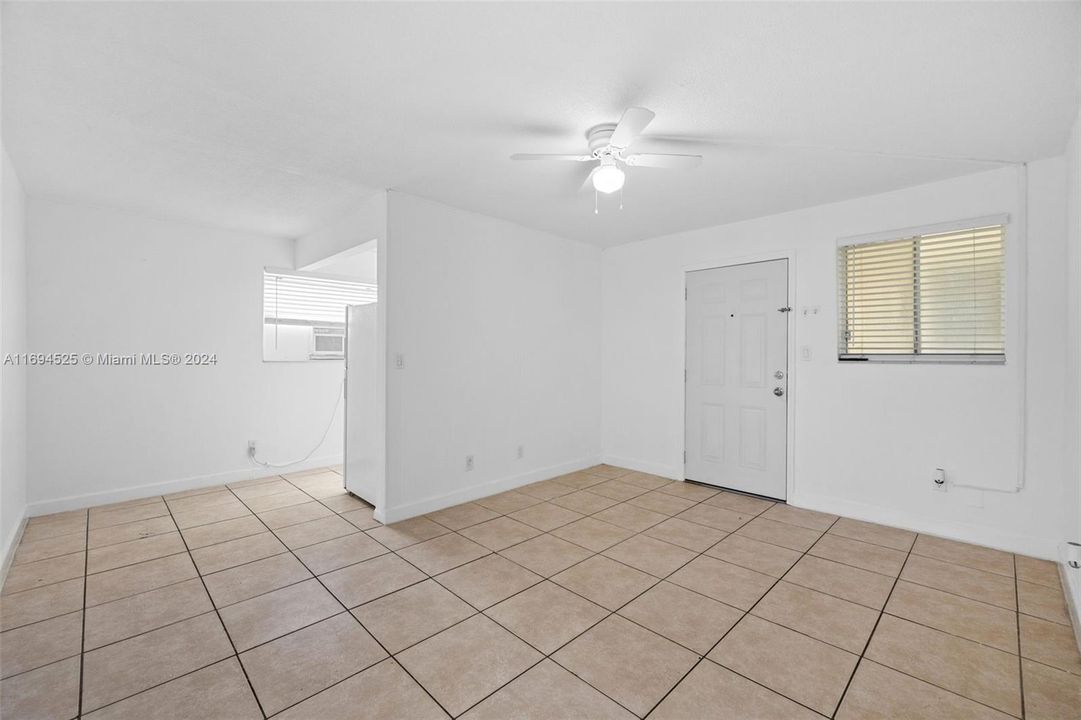 For Rent: $1,650 (1 beds, 1 baths, 16388 Square Feet)