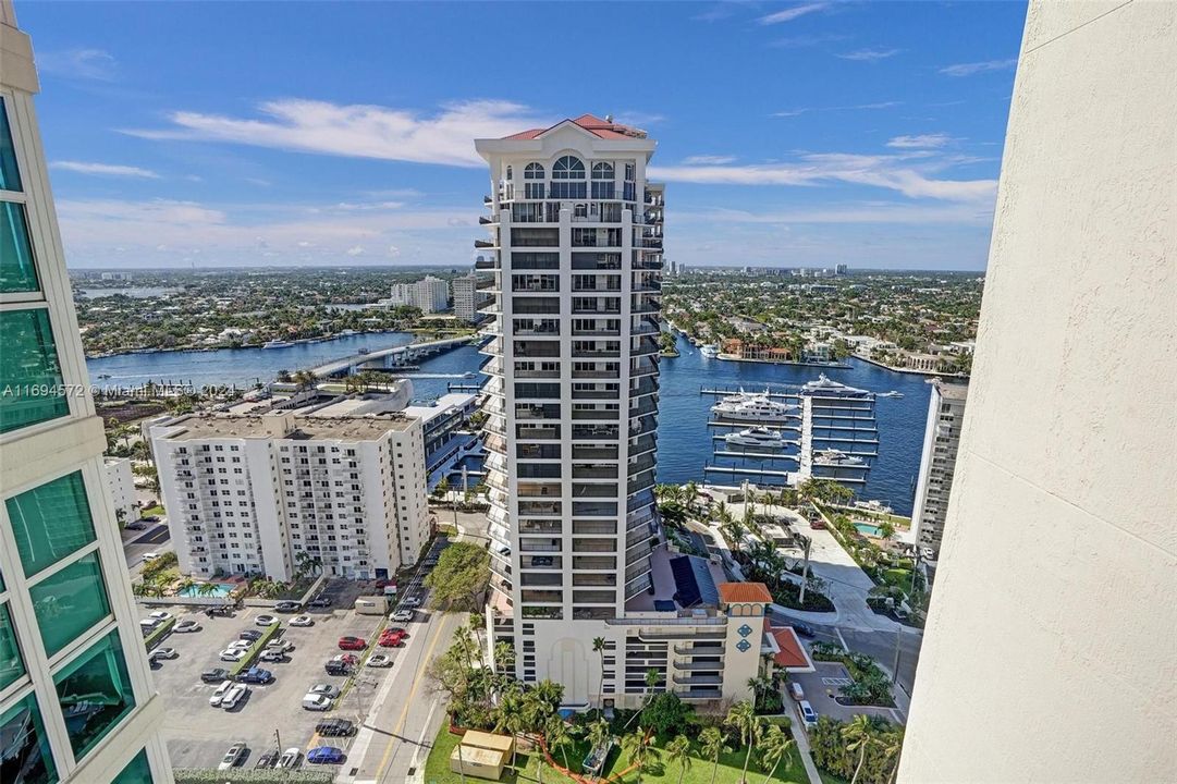 For Sale: $4,999,999 (3 beds, 3 baths, 4320 Square Feet)