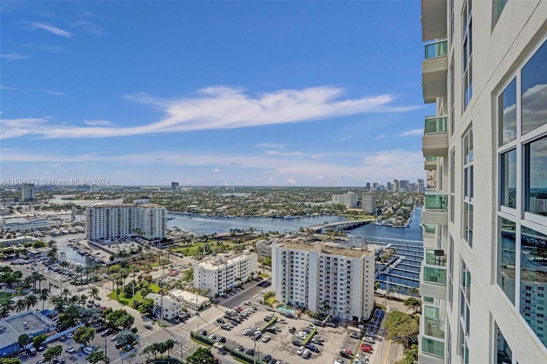 For Sale: $4,999,999 (3 beds, 3 baths, 4320 Square Feet)