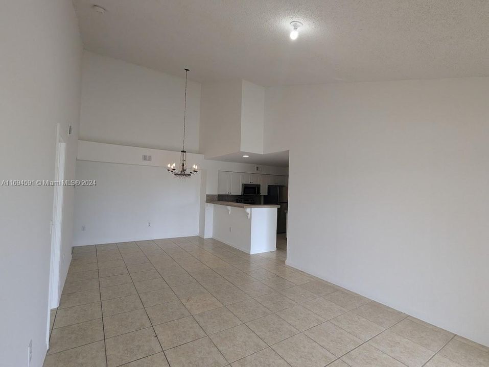 For Rent: $2,450 (3 beds, 2 baths, 1204 Square Feet)