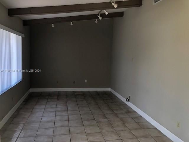 Recently Rented: $3,300 (3 beds, 2 baths, 1929 Square Feet)