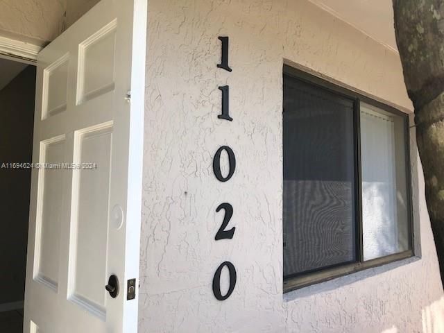 Recently Rented: $3,300 (3 beds, 2 baths, 1929 Square Feet)