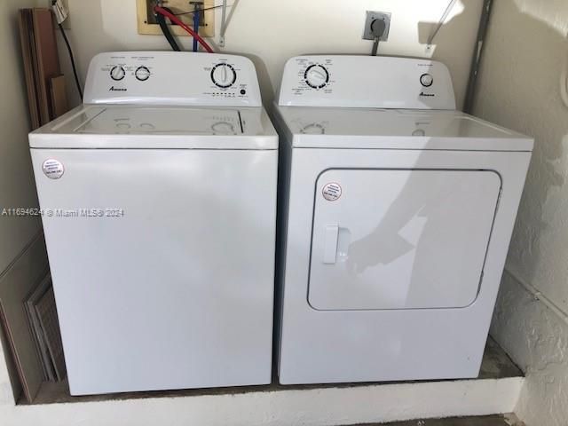 Recently Rented: $3,300 (3 beds, 2 baths, 1929 Square Feet)