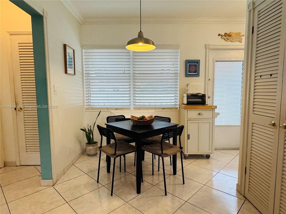 Dining area off the kitchen