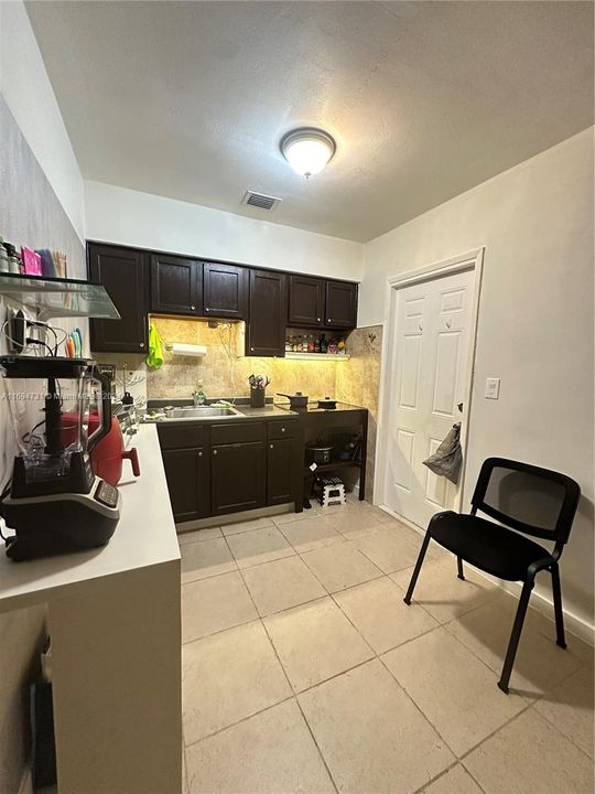 For Sale: $475,000 (0 beds, 0 baths, 1422 Square Feet)