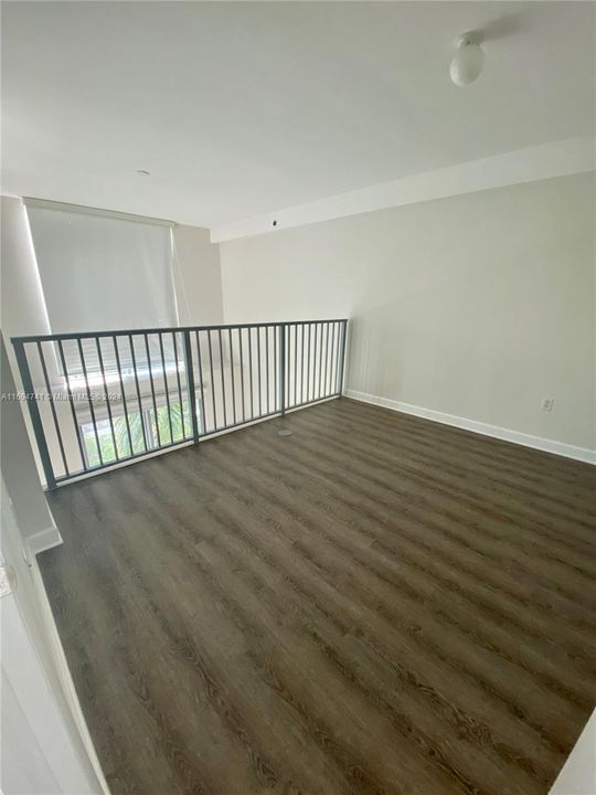 For Rent: $3,700 (2 beds, 1 baths, 1101 Square Feet)