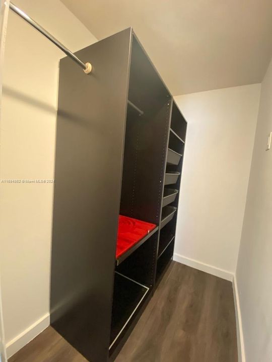 For Rent: $2,250 (1 beds, 1 baths, 625 Square Feet)