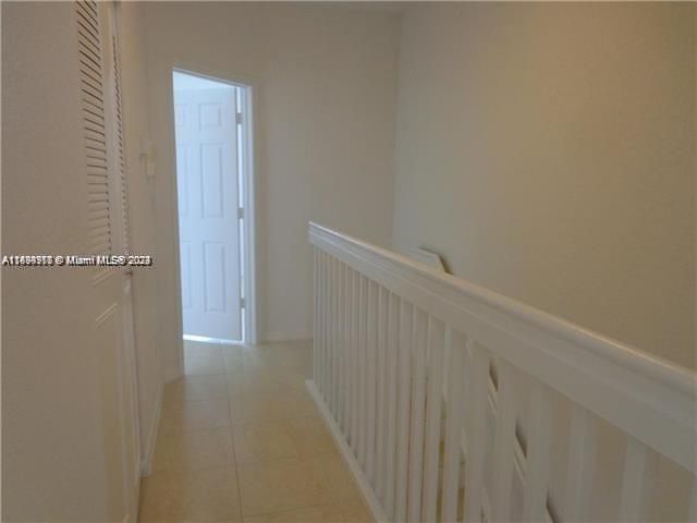 For Rent: $2,270 (2 beds, 3 baths, 1212 Square Feet)