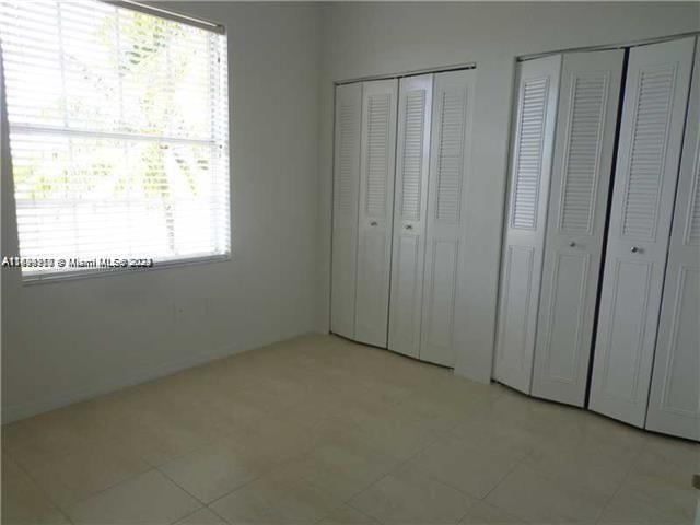 For Rent: $2,270 (2 beds, 3 baths, 1212 Square Feet)