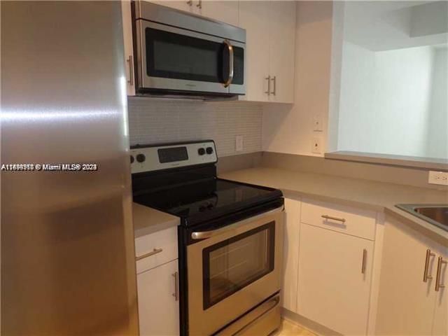 For Rent: $2,270 (2 beds, 3 baths, 1212 Square Feet)