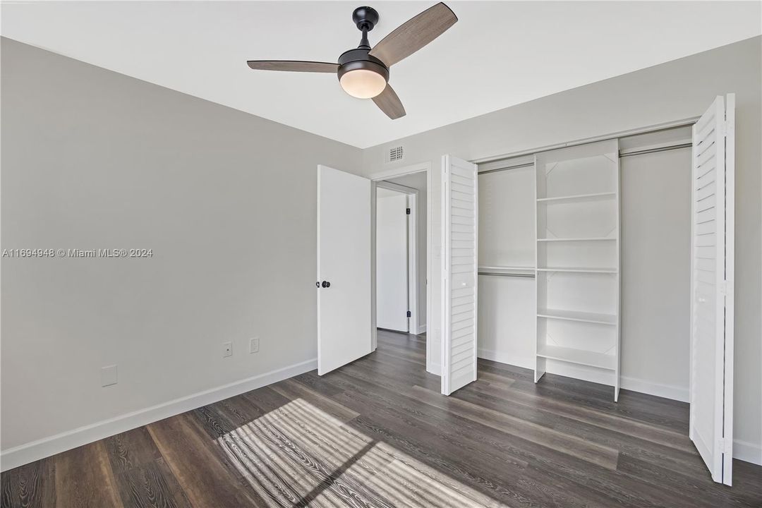 For Sale: $265,000 (2 beds, 2 baths, 1163 Square Feet)