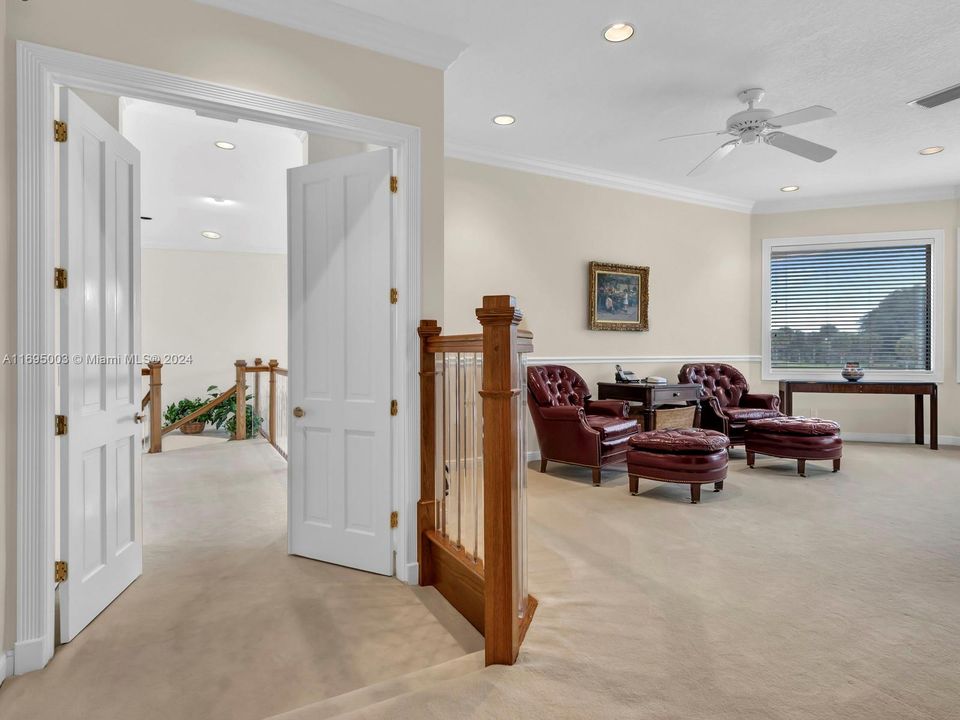 Entrance-Master Bedroom