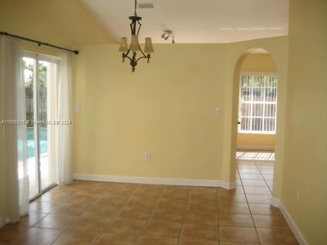 Active With Contract: $3,600 (3 beds, 2 baths, 1415 Square Feet)