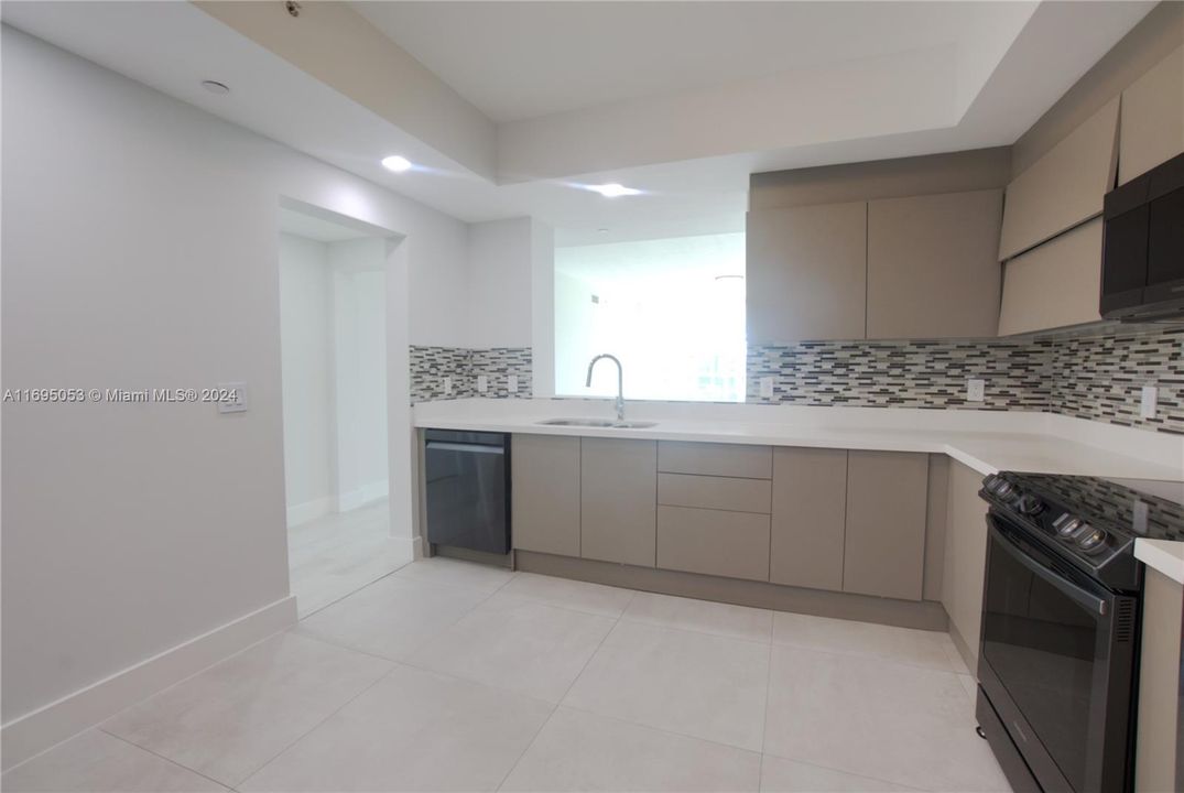 For Sale: $849,999 (2 beds, 2 baths, 1846 Square Feet)