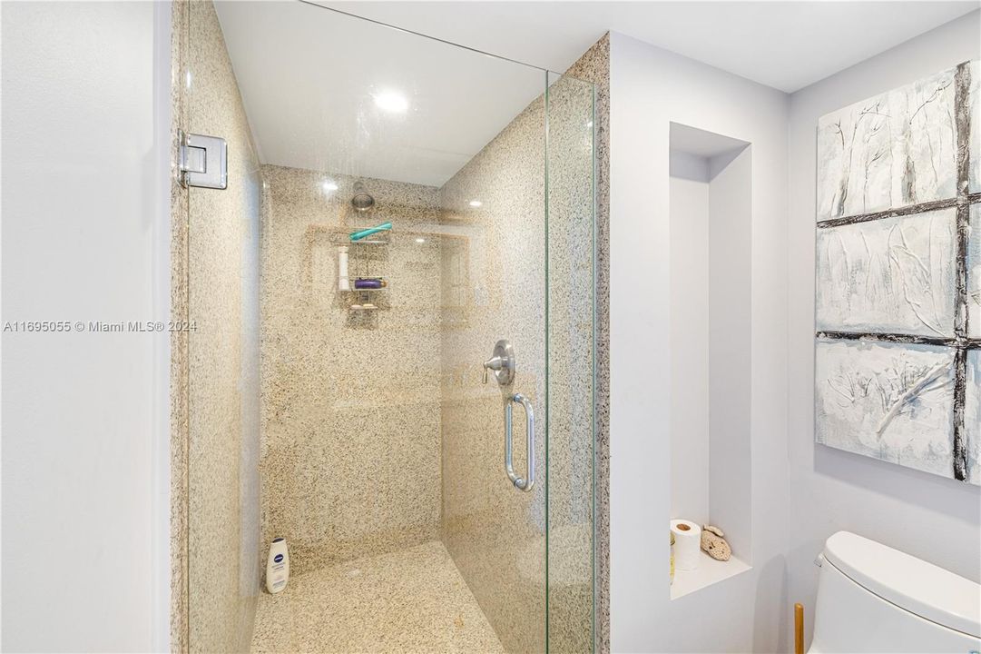 MODERN SHOWER IN MASTER!