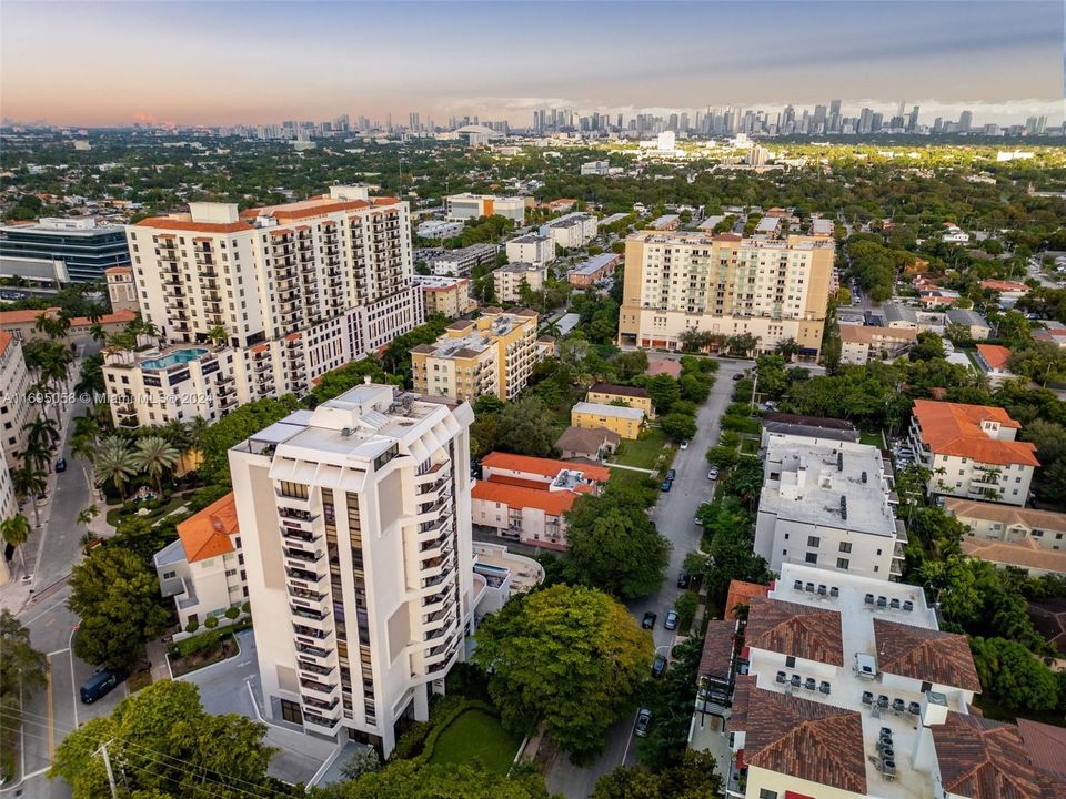 Recently Sold: $999,000 (2 beds, 3 baths, 1920 Square Feet)