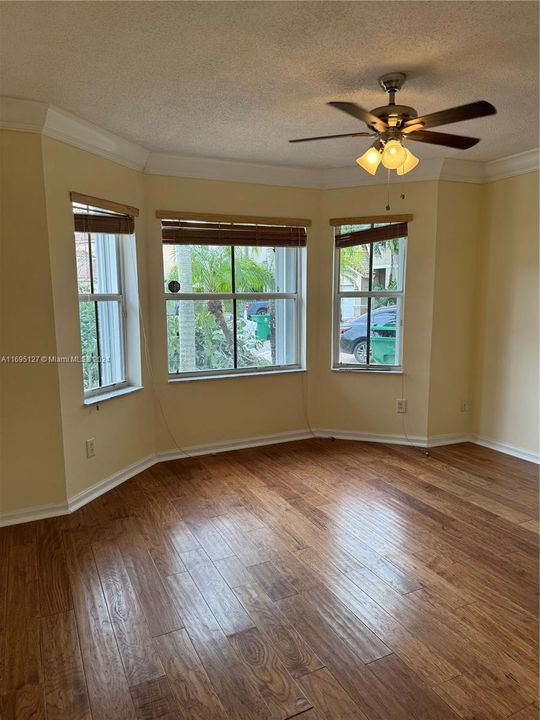 For Rent: $4,100 (4 beds, 3 baths, 2103 Square Feet)