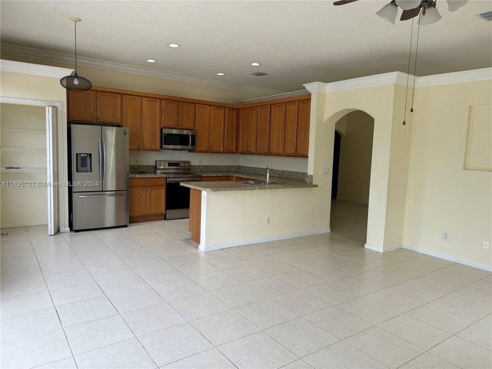 For Rent: $4,100 (4 beds, 3 baths, 2103 Square Feet)