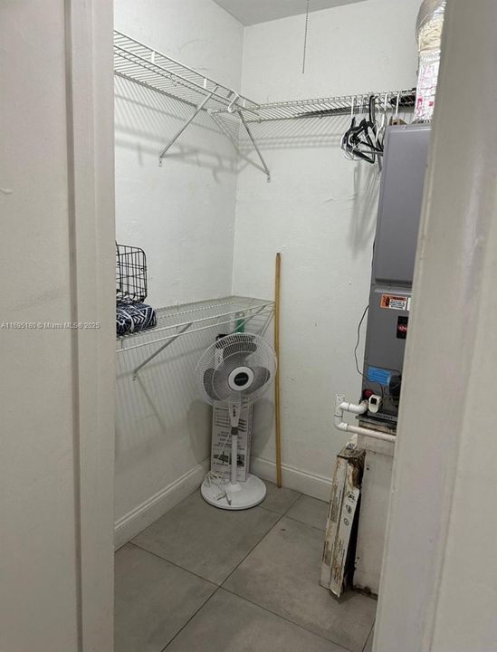 Activo con contrato: $190,000 (0 camas, 1 baños, 450 Pies cuadrados)